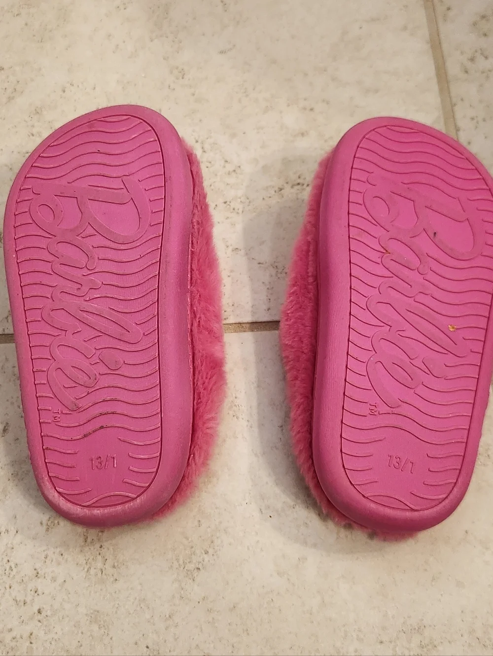 Hot Pink Fuzzy Barbie‎ Slippers Hearts Girls Youth Size 13/1